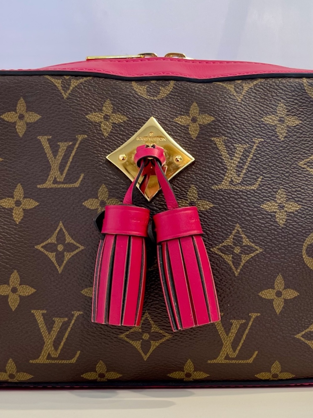 GREAT! LOUIS VUITTON MONOGRAM SAINTONGE Hot Pink FUCHSIA Crossbody Shoulder Bag - Picture 2 of 11
